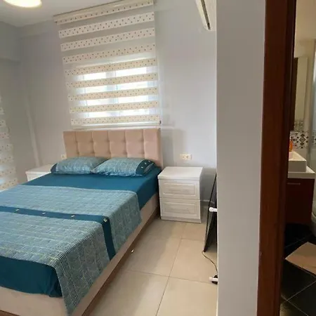 ölüdenizde Kiralık Eşyalı Müstakil Havuzlu 4+1 * Fethiye